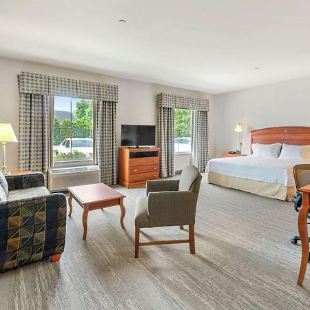 Hampton Inn & Suites Мистик Экстерьер фото