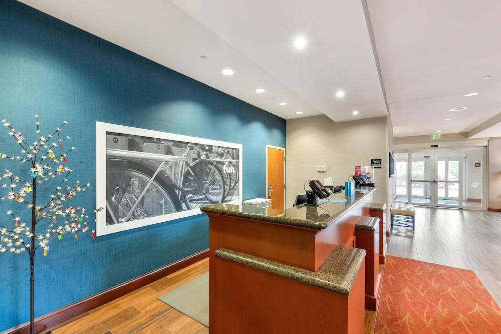 Hampton Inn & Suites Мистик Экстерьер фото