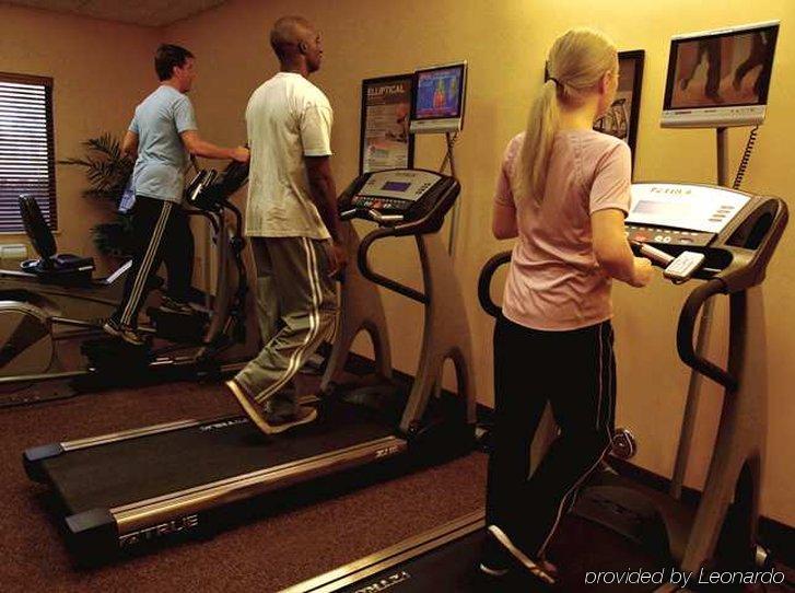 Hampton Inn & Suites Мистик Экстерьер фото