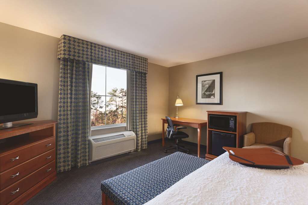 Hampton Inn & Suites Мистик Номер фото