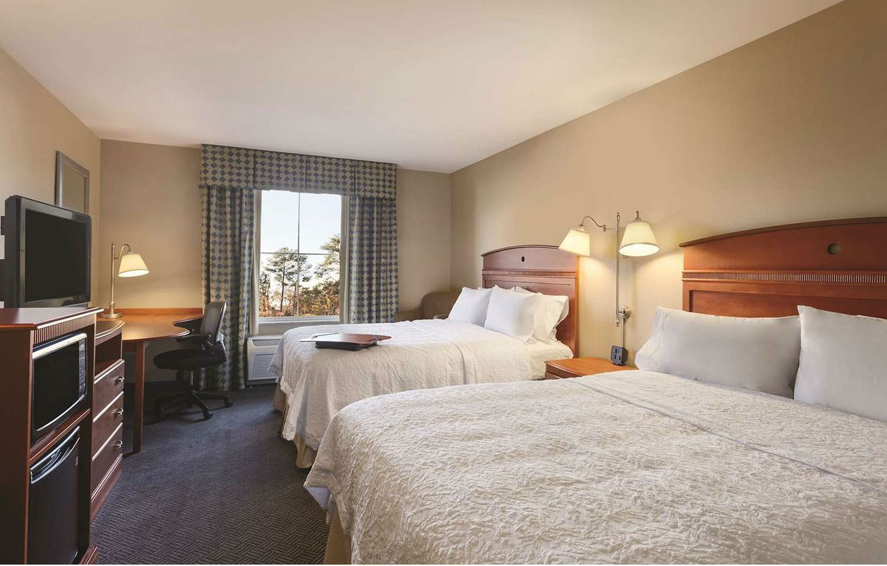 Hampton Inn & Suites Мистик Экстерьер фото